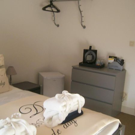 B&B Carpe Diem # Linea Maaseik Exterior photo